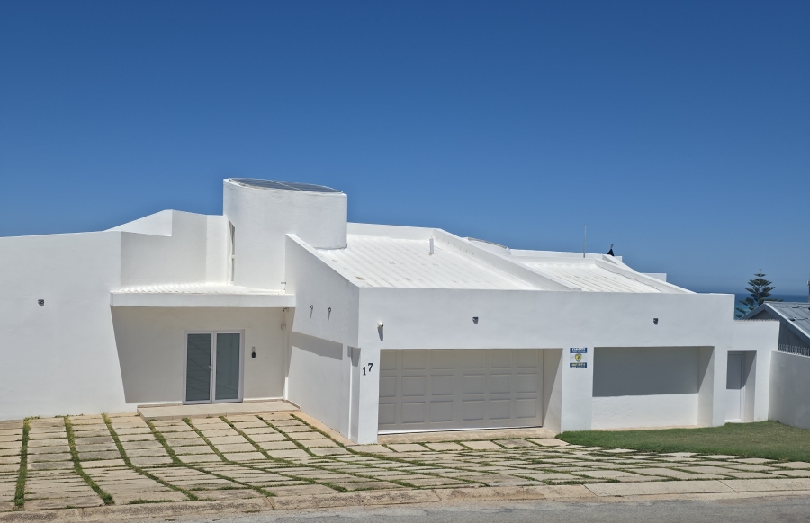 5 Bedroom Property for Sale in Jeffreys Bay Central Eastern Cape